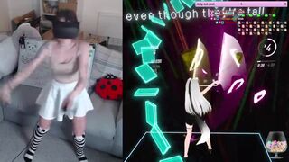 GAMER GIRL GETTING FUCKED BY A BEAUTIFUL BEAT SABER MAP