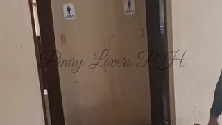 A risky public sex in resort restroom , Inaya si Pogi receptionist magkantutan sa Cr Ng resort