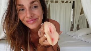 Foreskin vs. Circumcised ???? SEX TUTORIAL with Roxy Fox