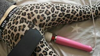 good girl cums hard from being spanked || loud, intense, trembling orgasm