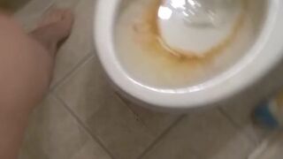 Dirty Talking Camgirl Slut TRIES to Pee into Toliet Standing Up & FAILS! Pissy Mess Bathroom Floor!!